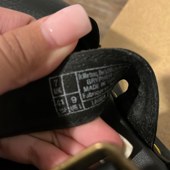 Dr. Martens Gryphon Quad - Picture 4 of 6